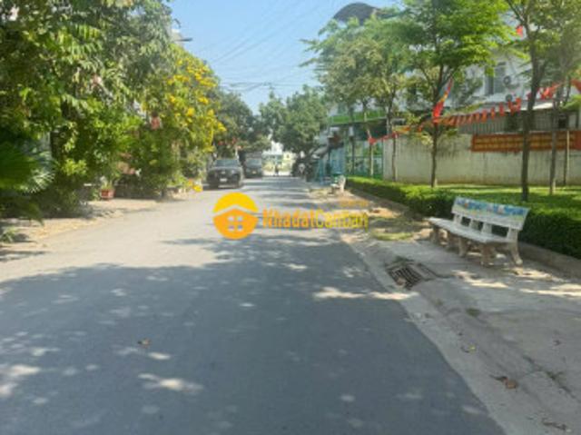 Mặt bằng bán