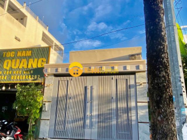 Nhà mặt phố bán