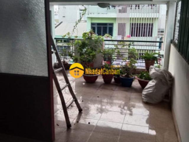 Nhà mặt phố bán