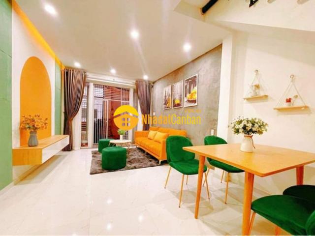 Nhà mặt phố bán