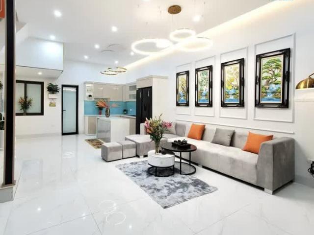 Nhà mặt phố bán tại Hoàn Kiếm, Hà Nội