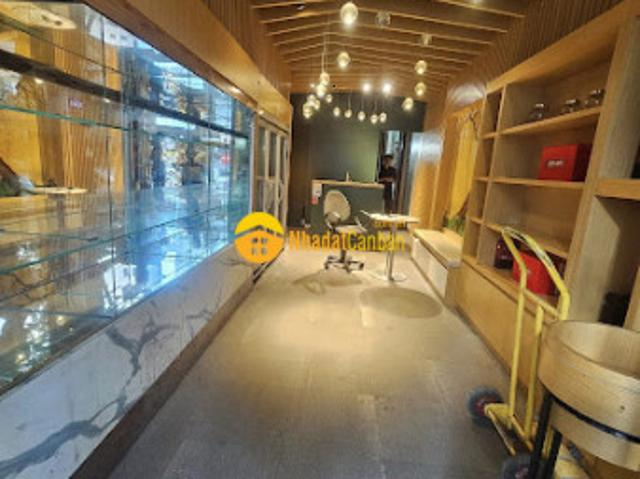 Nhà mặt phố bán