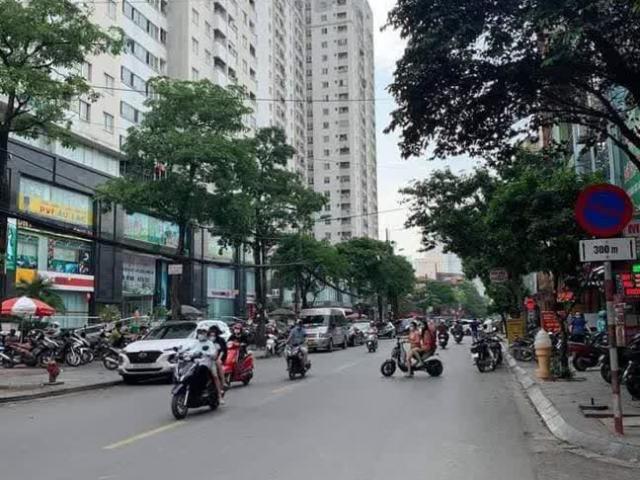 Nhà mặt phố bán tại Hoàn Kiếm, Hà Nội