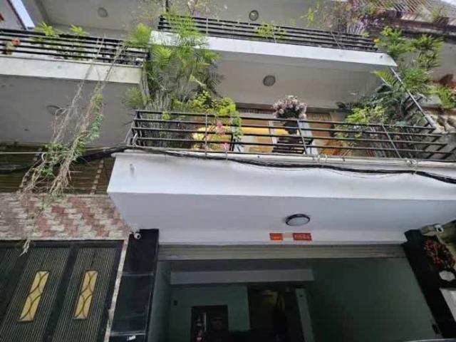 Nhà mặt phố bán tại Hoàn Kiếm, Hà Nội
