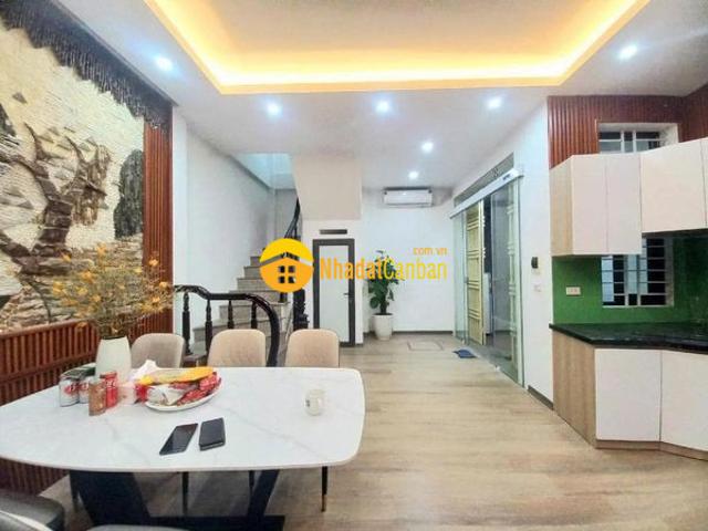 Nhà mặt phố bán