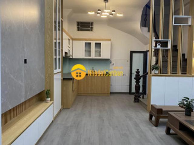 Nhà mặt phố bán