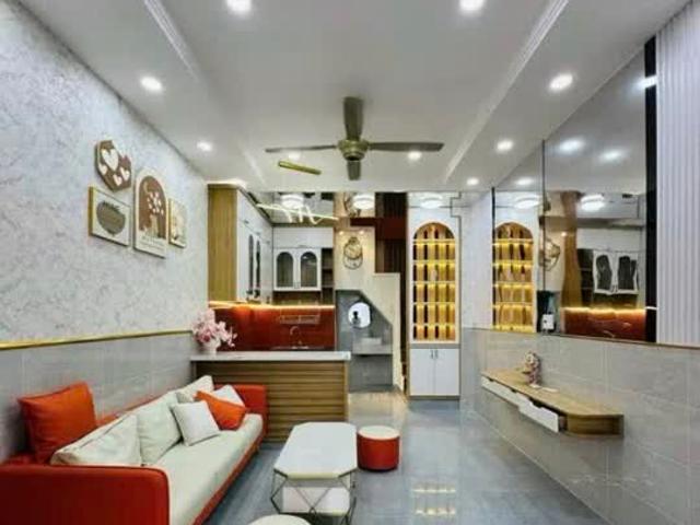 Nhà bán tại Khuôn viên UBND Thành phố Hồ Chí Minh, Thành phố Hồ Chí Minh