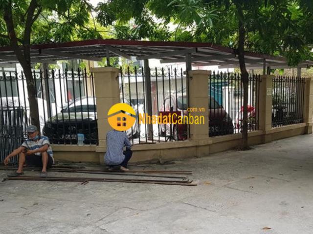 Nhà mặt phố bán
