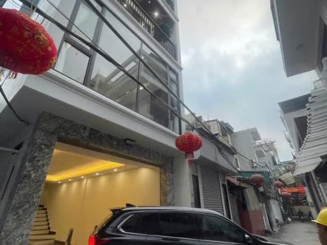 Nhà mặt phố bán tại Hoàn Kiếm, Hà Nội