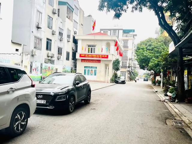 Nhà mặt phố bán tại Hoàn Kiếm, Hà Nội