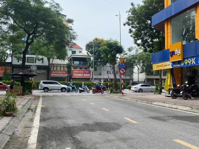 Nhà bán tại Hoàn Kiếm, Hà Nội