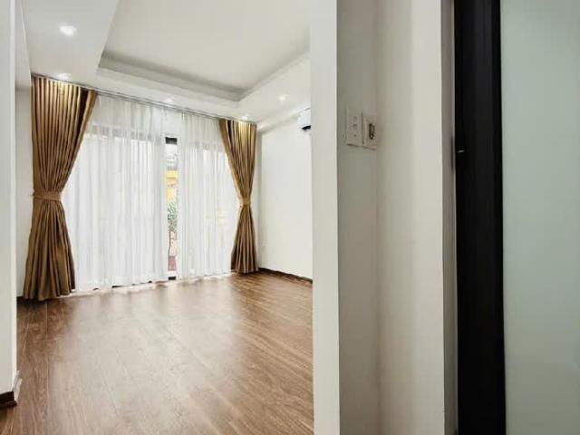 Nhà bán tại Hoàn Kiếm, Hà Nội