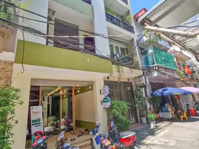 Nhà mặt phố bán tại Hoàn Kiếm, Hà Nội