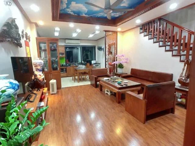 Nhà bán tại Hoàn Kiếm, Hà Nội