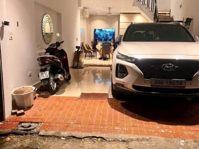 Nhà bán tại Hoàn Kiếm, Hà Nội