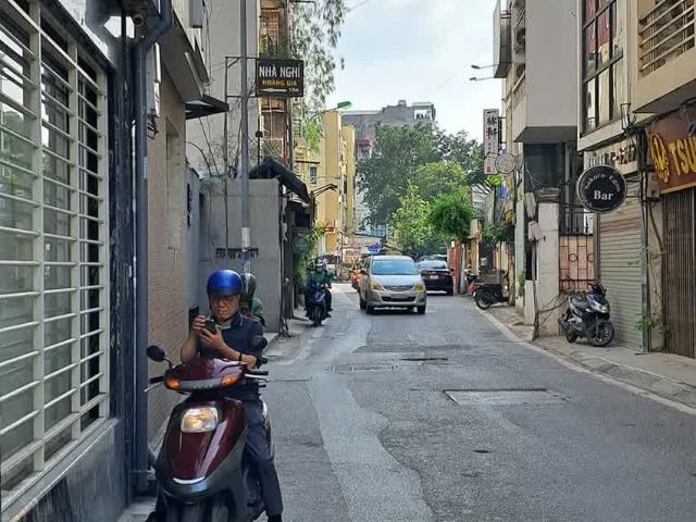 Nhà bán tại Hoàn Kiếm, Hà Nội