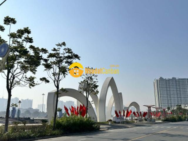 Nhà mặt phố bán
