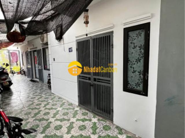 Nhà mặt phố bán