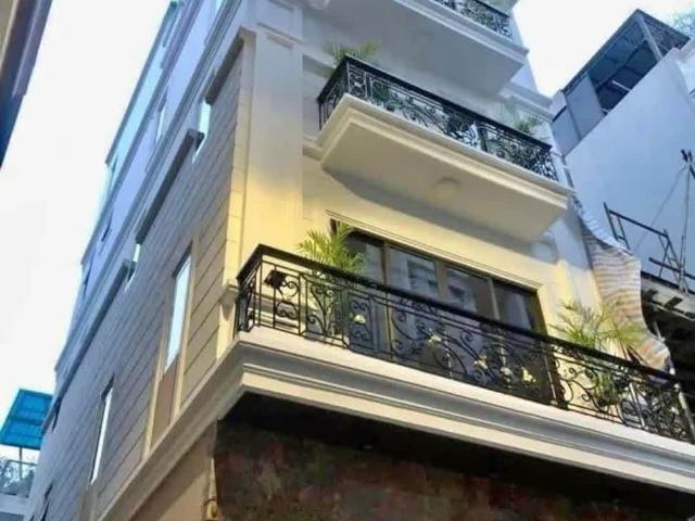 Nhà mặt phố bán tại Hoàn Kiếm, Hà Nội