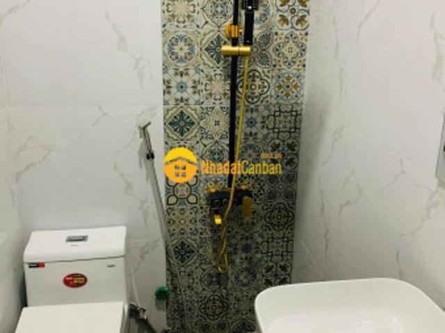 Nhà mặt phố bán