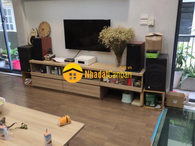 Nhà mặt phố bán