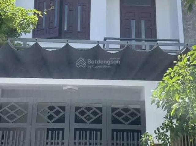 Nhà mặt phố bán