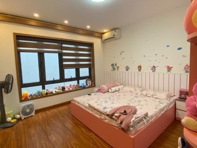 Nhà mặt phố bán tại Hoàn Kiếm, Hà Nội