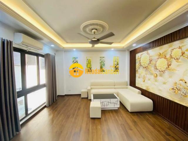 Nhà mặt phố bán