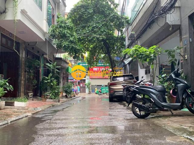 Nhà mặt phố bán