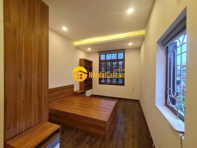 Nhà mặt phố bán