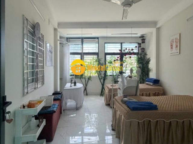 Nhà mặt phố bán