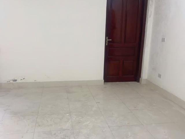 Nhà mặt phố bán