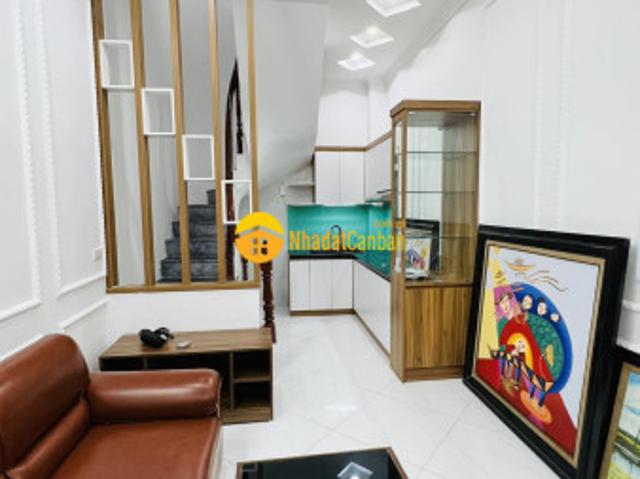 Nhà mặt phố bán
