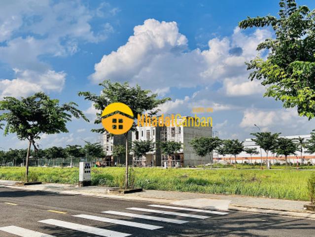 Nhà mặt phố bán