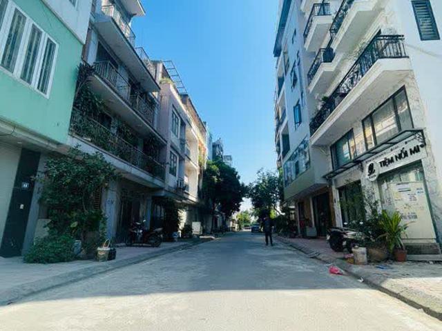 Nhà mặt phố bán tại Hoàn Kiếm, Hà Nội