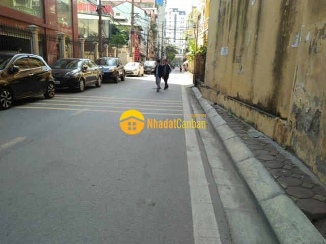 Nhà mặt phố bán