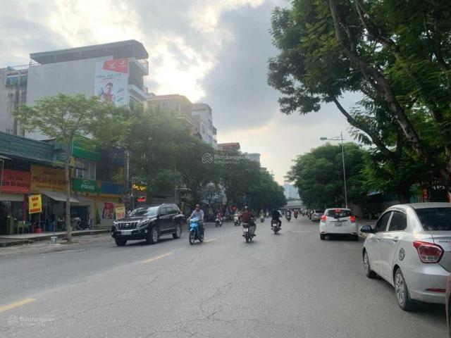 Nhà mặt phố bán tại Hoàn Kiếm, Hà Nội
