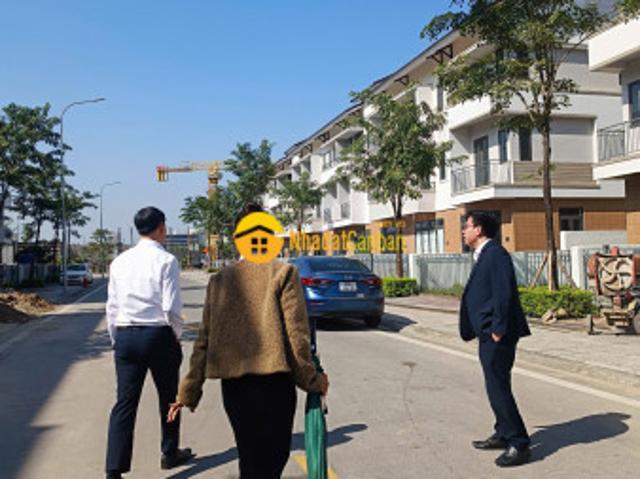 Nhà mặt phố bán