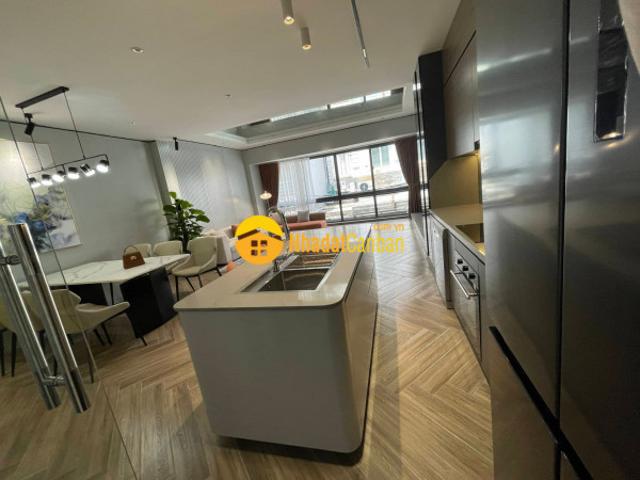 Nhà mặt phố bán