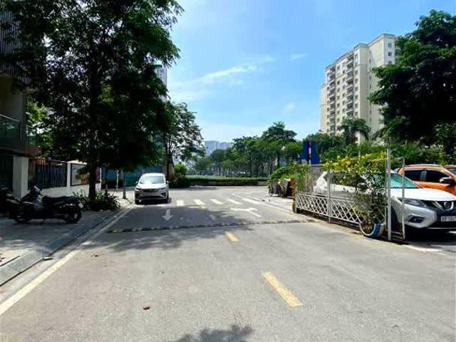 Nhà mặt phố bán tại Hoàn Kiếm, Hà Nội