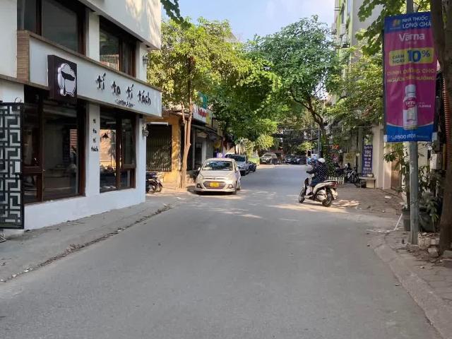 Nhà bán tại Hoàn Kiếm, Hà Nội