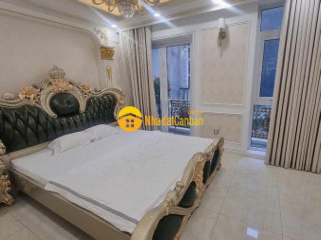 Nhà mặt phố bán