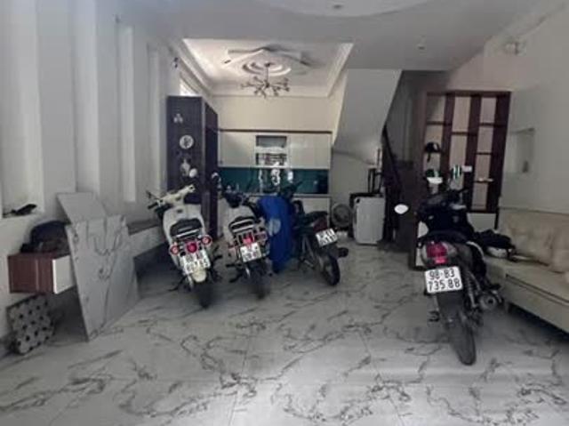 Nhà bán tại Hoàn Kiếm, Hà Nội