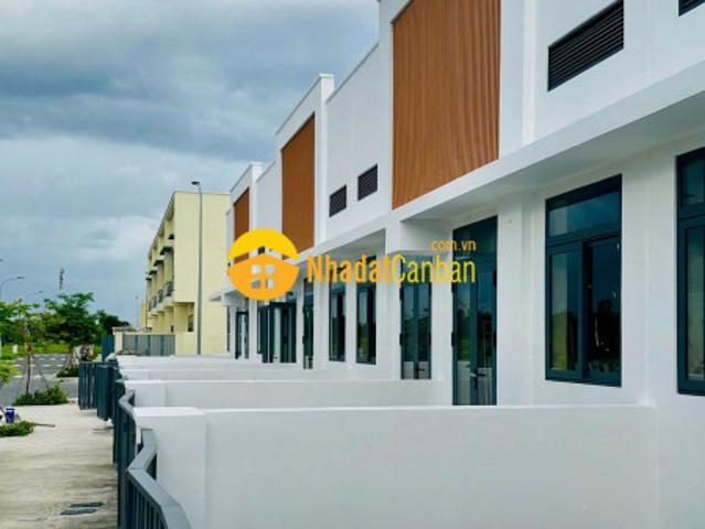 Nhà mặt phố bán