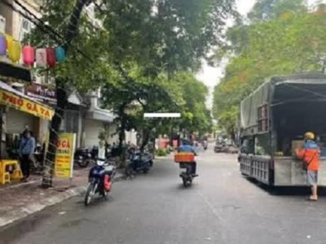 Nhà mặt phố bán tại Hoàn Kiếm, Hà Nội