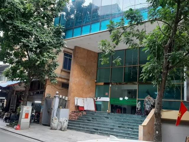 Nhà mặt phố bán tại Hoàn Kiếm, Hà Nội