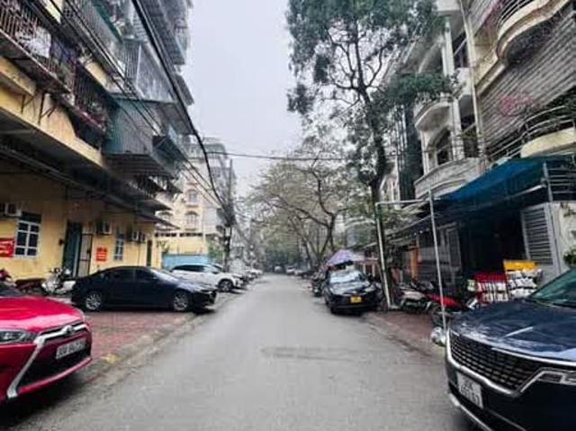 Nhà bán tại Hoàn Kiếm, Hà Nội