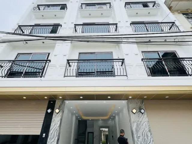 Nhà mặt phố bán tại Hoàn Kiếm, Hà Nội