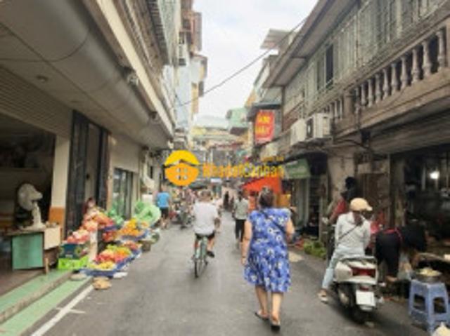 Nhà mặt phố bán