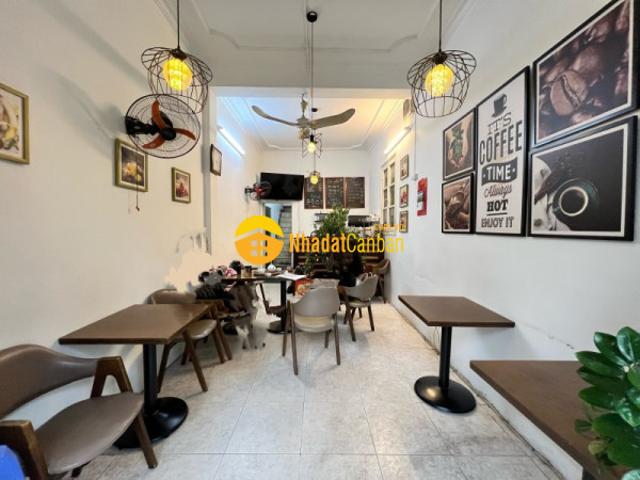 Nhà mặt phố bán tại Hà Nội